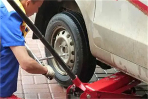 荷塘区附近拖车24小时服务热线电话